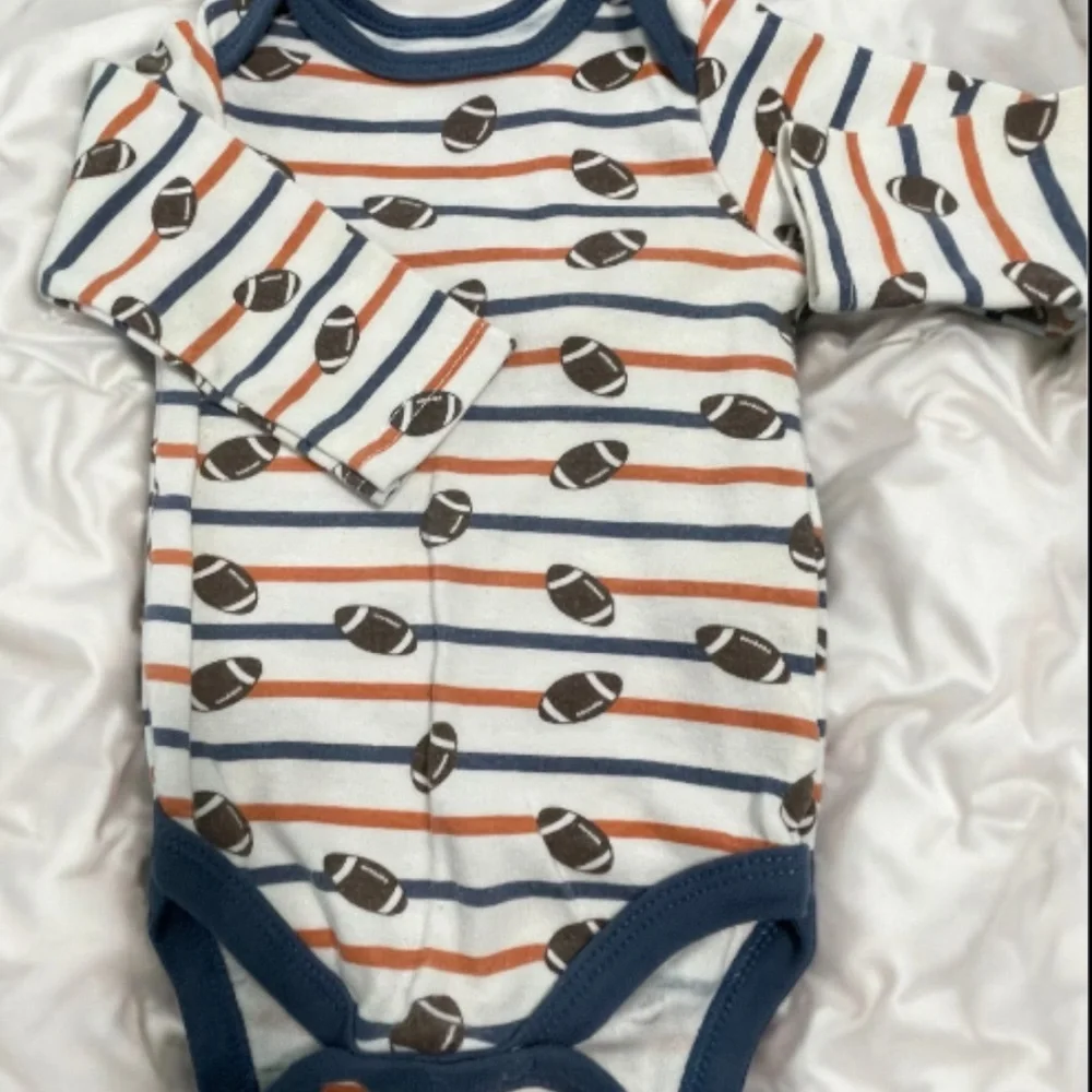 Carter's Green, Gray, and Blue Bodysuits Onsies Set of 4